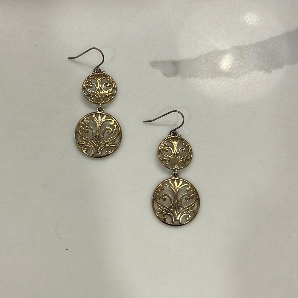 Gold Filgree Earrings
